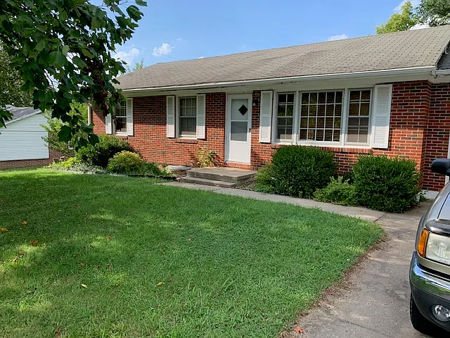 2409 Fleetwood Dr — Photo 1