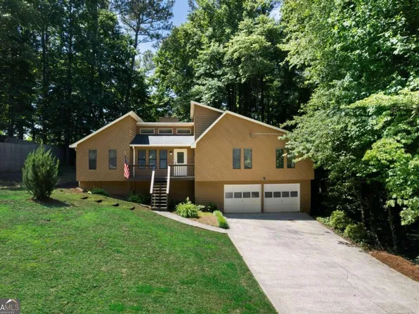 423 Julie Anne Way, Woodstock, GA 30188