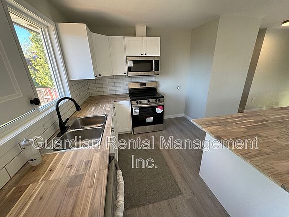 2nd image of 329 Albany St Unit 1