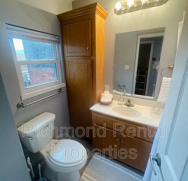 3 N Harvie St #4 — Photo 8