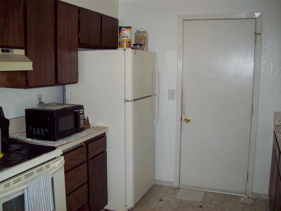 2nd image of 1329 W Washington St