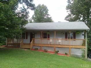 105 Oakridge Dr, Thaxton, VA 24174