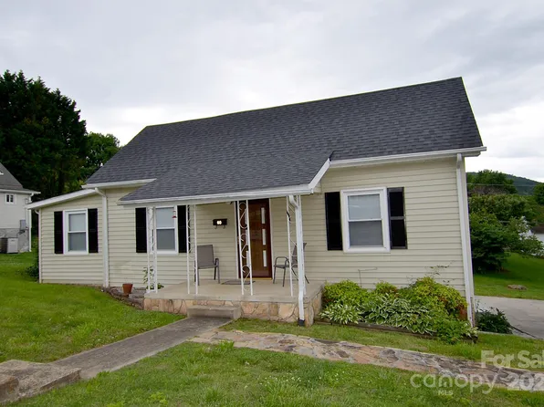 60 3rd St, Marion, NC 28752