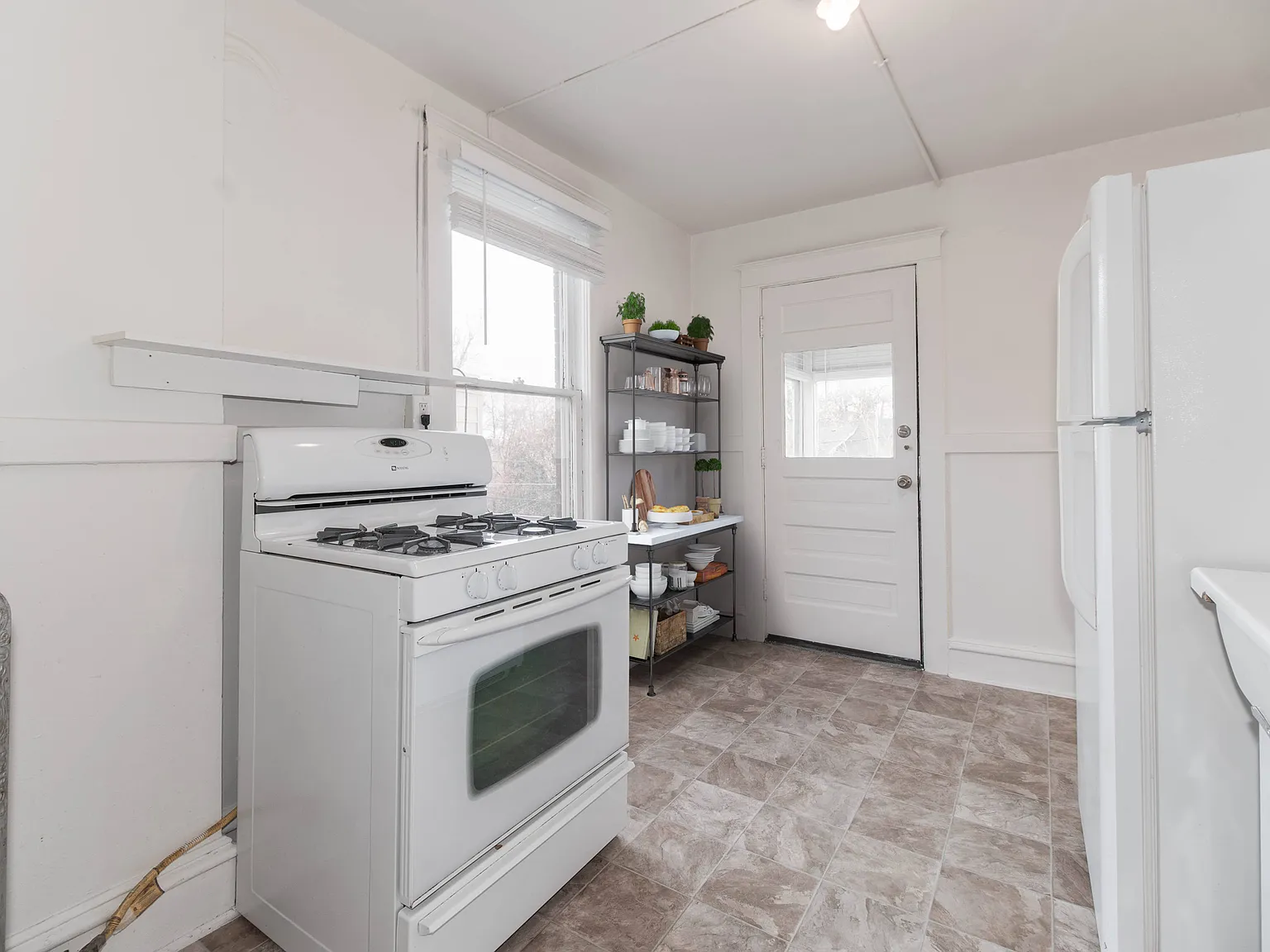 1110 Saint Paul St — Photo 4