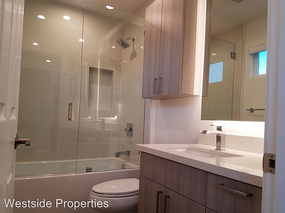 4th image of 4064 La Salle Ave APT 4