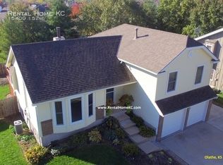 15409 W 152nd St, Olathe, KS 66062