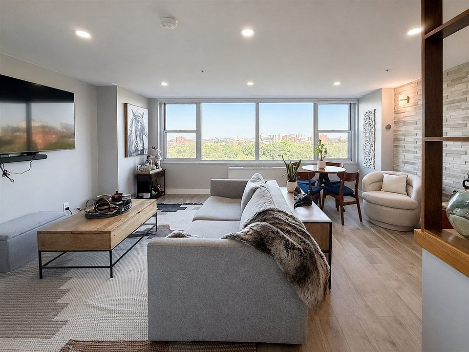 1st image of 151 Tremont St APT 11G