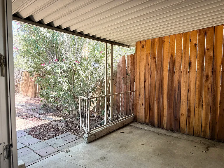 384 Calle Cazadero — Photo 13