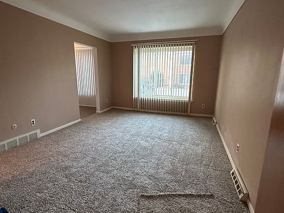5th image of 222 Elm St #3