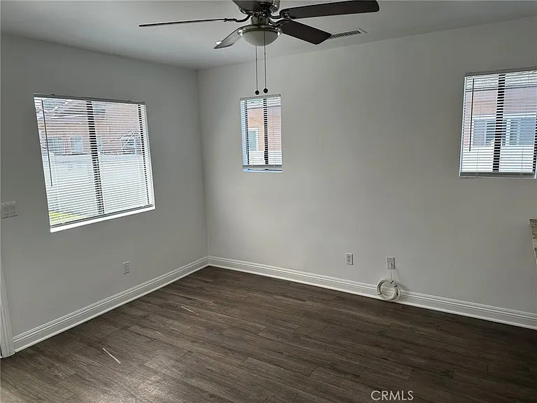 1819 Gramercy Ave #B — Photo 23