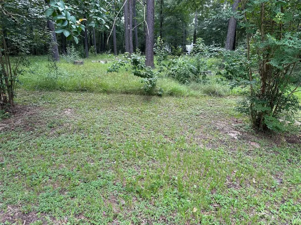 3779 Spring Dr, Huntsville, TX 77340