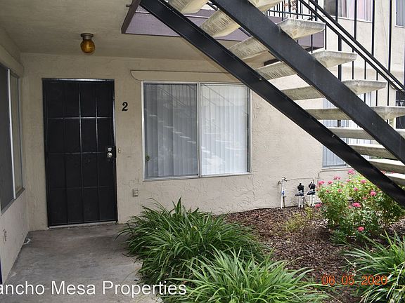2nd image of 3815 Van Dyke Ave #Dyke15-2