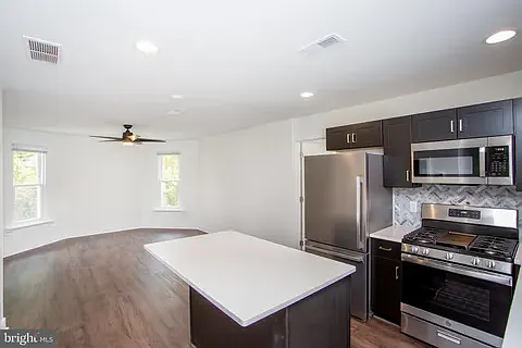 36 S Main St #2 — Photo 2