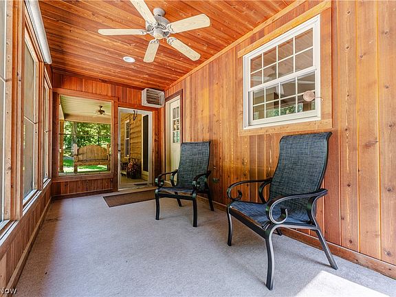 5th image of 4754 Yackey Dr NW
