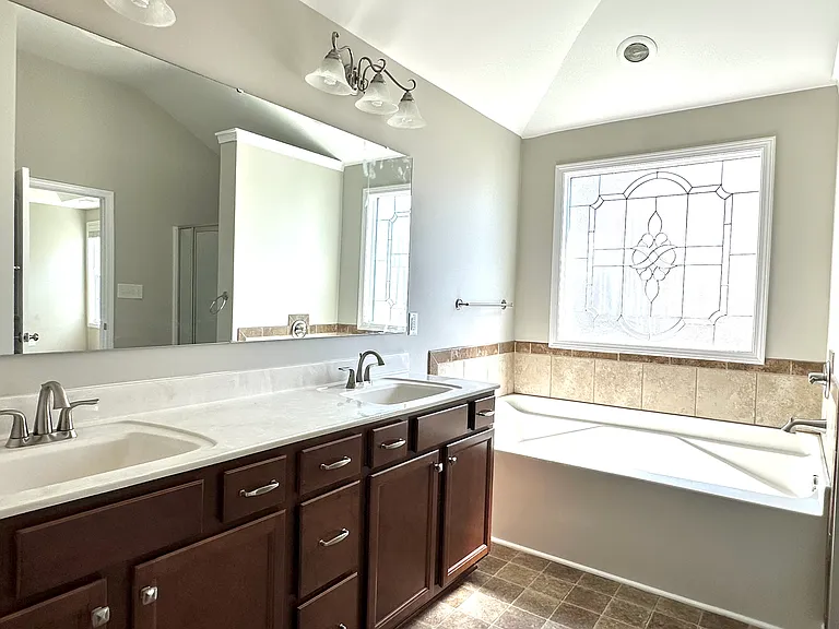6008 Crown Ridge Ct — Photo 25