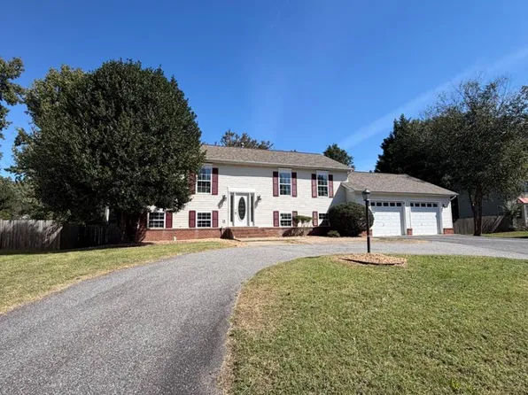10705 Brittany Ct, Fredericksburg, VA 22407