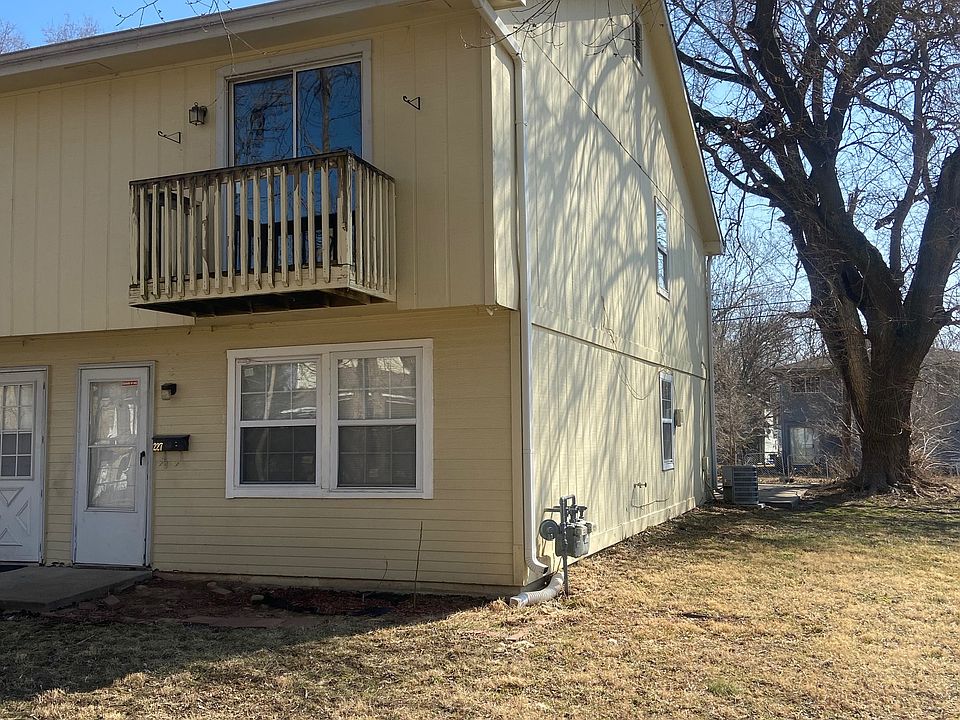 1st image of 227 Ottawa St