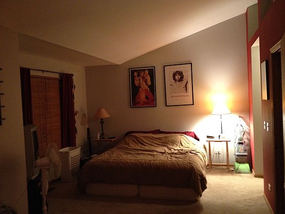 5th image of 653 Windsor Dr