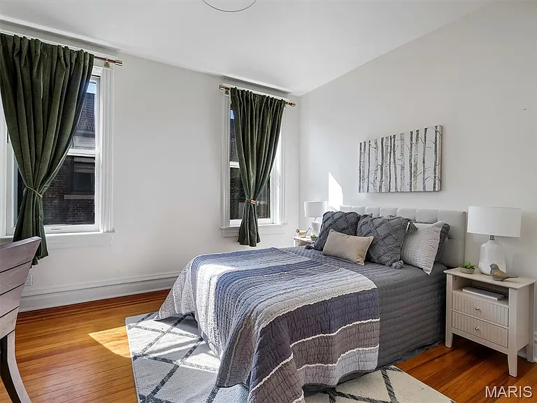 3548 Victor St #2W — Photo 11