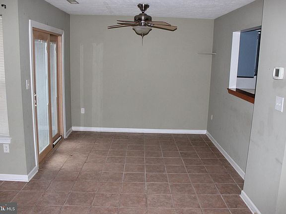 5th image of 608 Bridlewood Dr