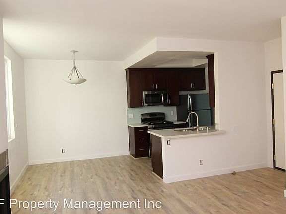 2nd image of 1130 Rexford Dr APT 1