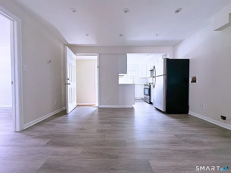 13 Bartlett St #2 — Photo 16