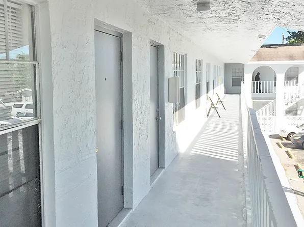 1441 NW 22nd St, Fort Lauderdale, FL 33311