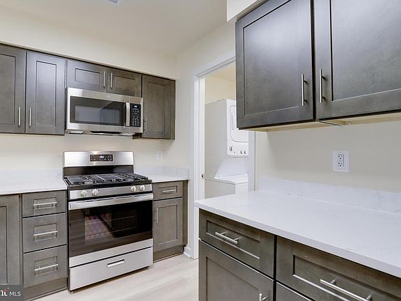 4th image of 3729 Madison Ln