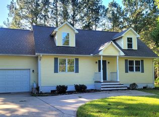 921 Hurricane Ct, New Bern, NC 28560