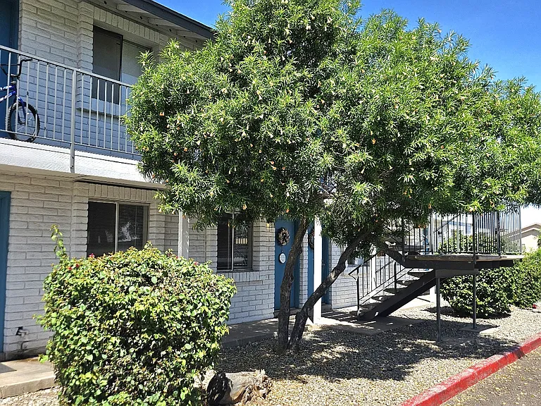 1725 W Vogel Ave #4 — Photo 3