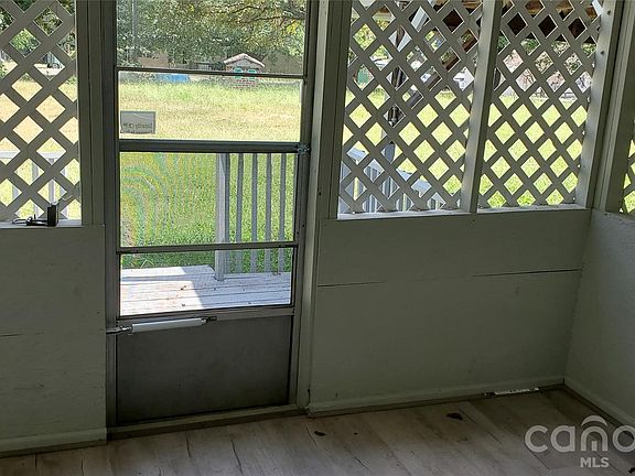 2nd image of 7297 Beaver Rd