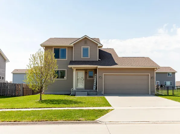 514 E 3rd St, Huxley, IA 50124