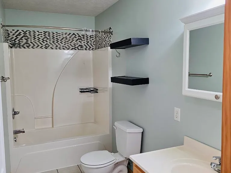 1303 California Ave — Photo 12