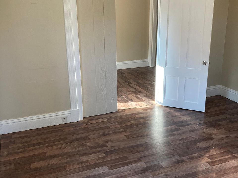 1st image of 26 W Main St #26