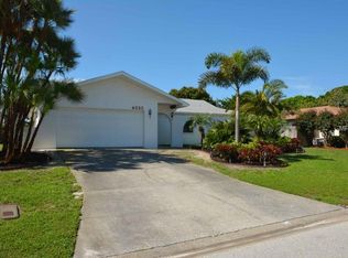 4333 Trout Dr SE, Saint Petersburg, FL 33705