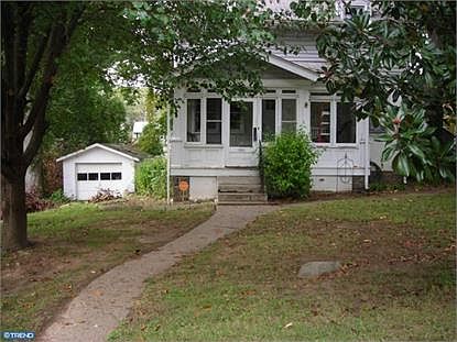 1st image of 303 Chestnut Ave