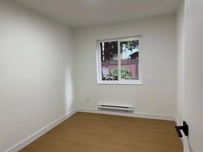2 bed, 1.0 bath, 700 sqft, $1,500 — Photo 4