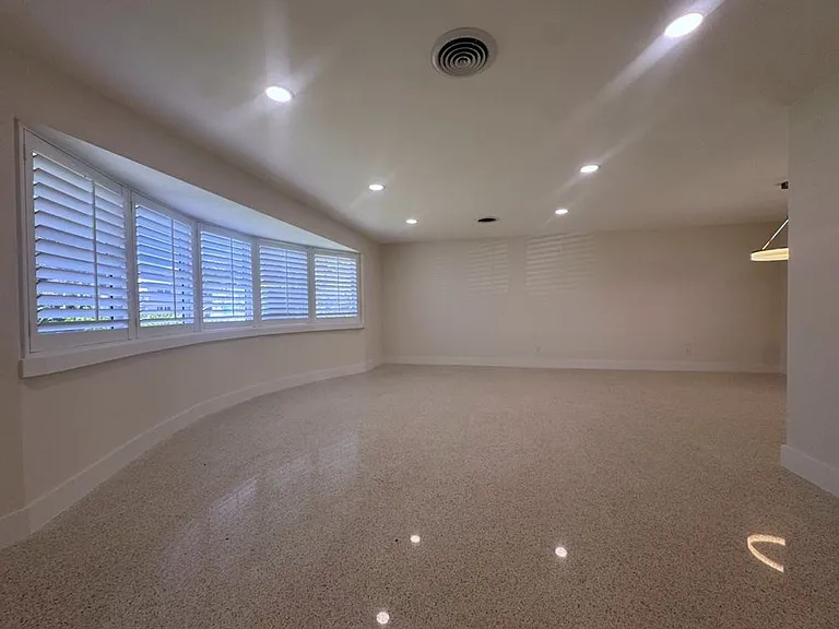 113 Royal Dunes Blvd — Photo 4