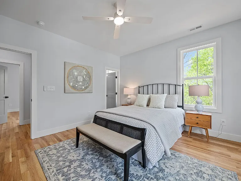 515 Spruce St #B — Photo 16