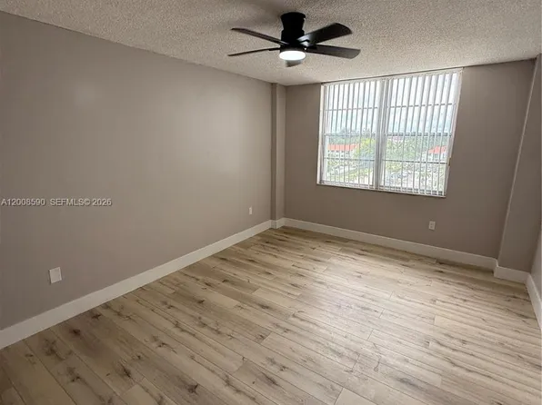 15600 NW 7th Ave, Miami, FL