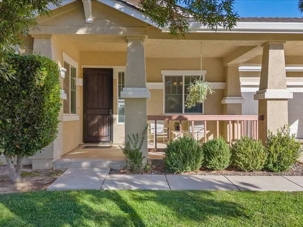 723 Almondcrest Ct, Oakdale, CA 95361