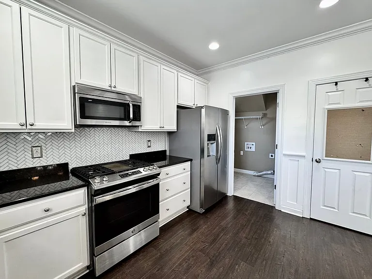 1123 W Ocean View Ave — Photo 18
