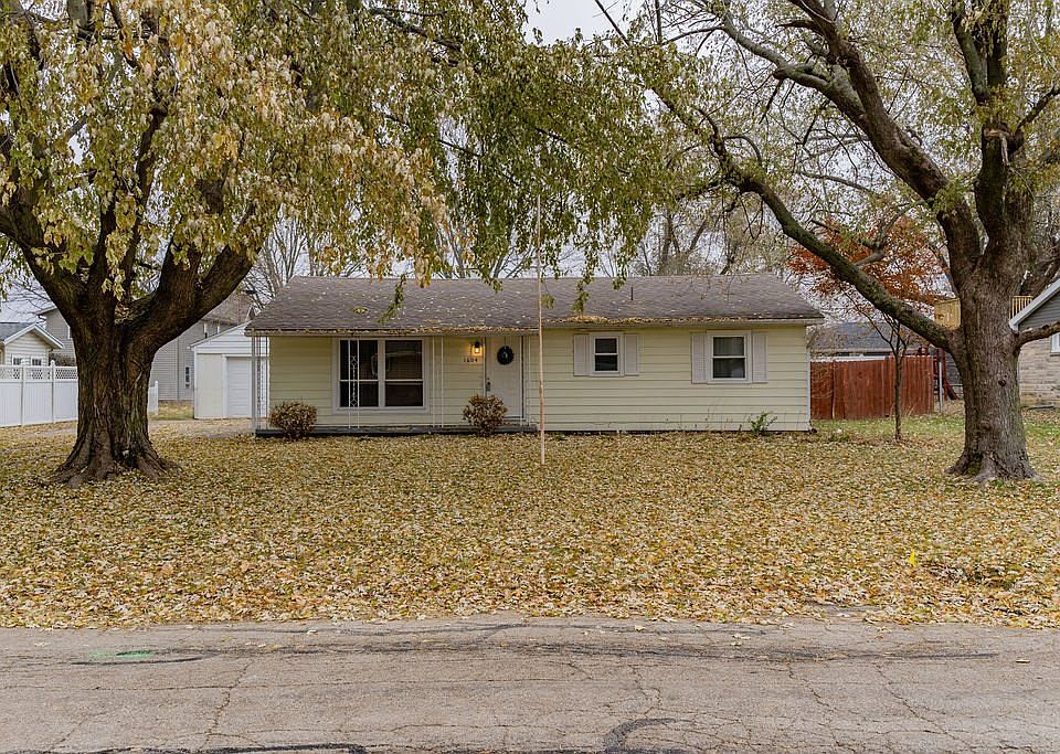 1st image of 1604 S Irvington Dr
