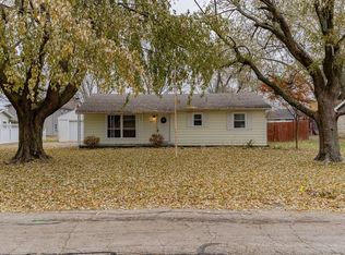 1604 S Irvington Dr, Yorktown, IN 47396