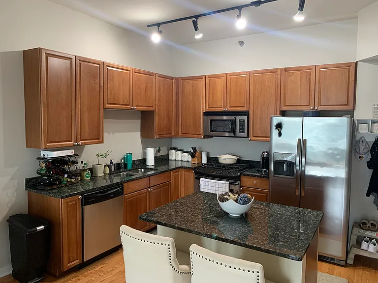 901 W Madison St #1008 — Photo 3