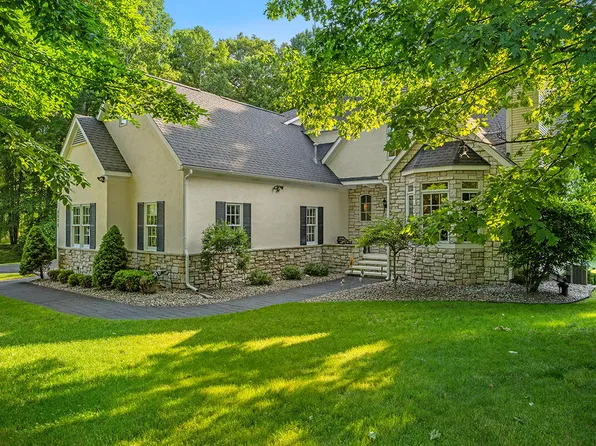 9600 Aberdeen Ct, Stanwood, MI 49346