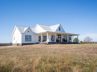 400 Eberhart Rd SE, Fort Payne, AL 35967