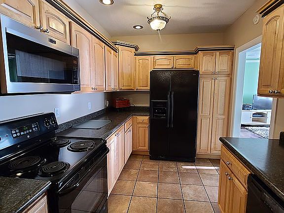 Lots of Counter Space