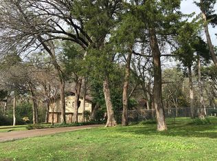711 Monssen Pkwy, Dallas, TX 75224
