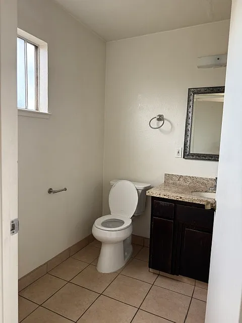 Studio, 400 sqft, $1,000 — Photo 4